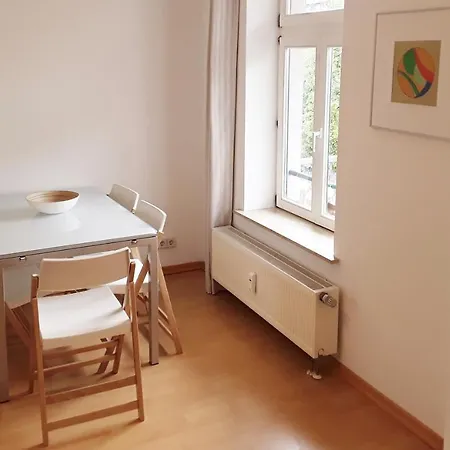 Apartment Schoene, Ruhige Zweiraumwohnung Im Angesagten Altlindenau
