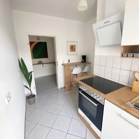 Apartment Schoene, Ruhige Zweiraumwohnung Im Angesagten Altlindenau *